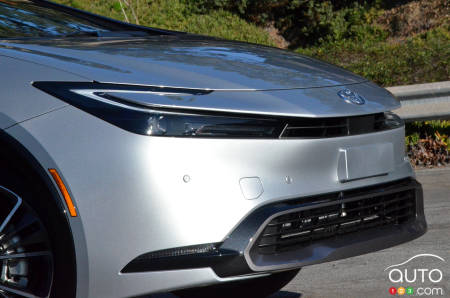 2023 Toyota Prius, front grille, headlight